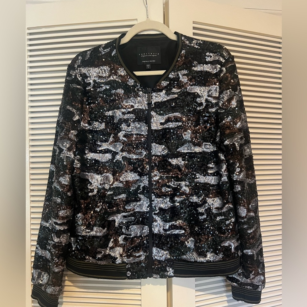 Sanctuary sequin army print zip up